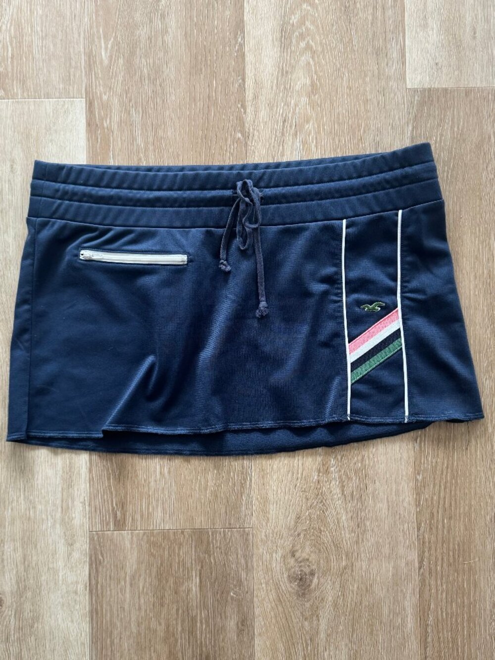 HOLLISTER Co California, Vintage Tennis Mini Skirt, Size Large, EUC!